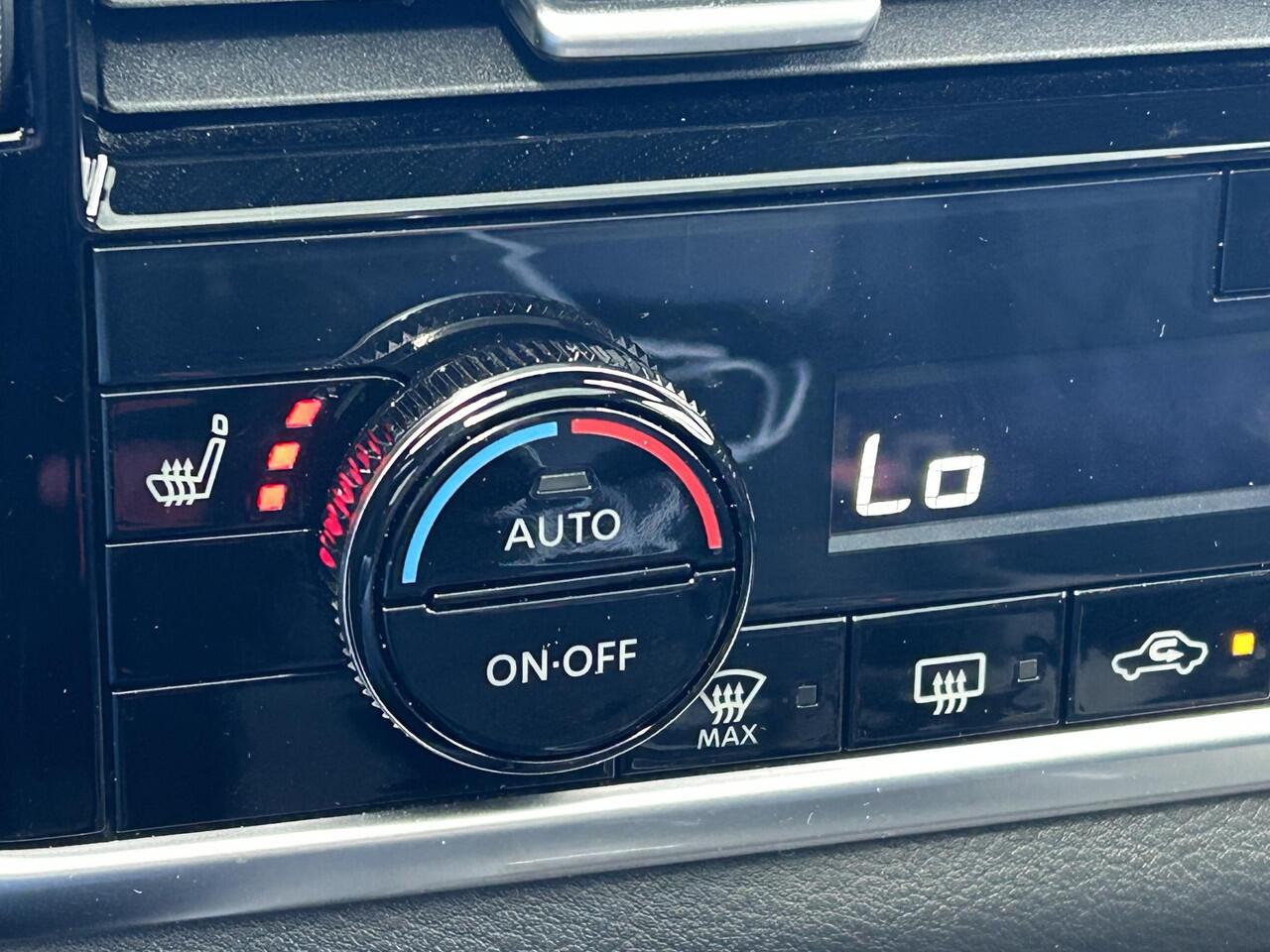 Nissan QASHQAI 1.3 MHEV Tekna Plus Automaat / Panoramadak / Elektrisch Bedienbare Stoelen met Massagefunctie & Geheugen / BOSE Premium Audio / All Season Banden / Apple Carplay & Android Auto / Elektrische Achterklep / Head-Up Display /