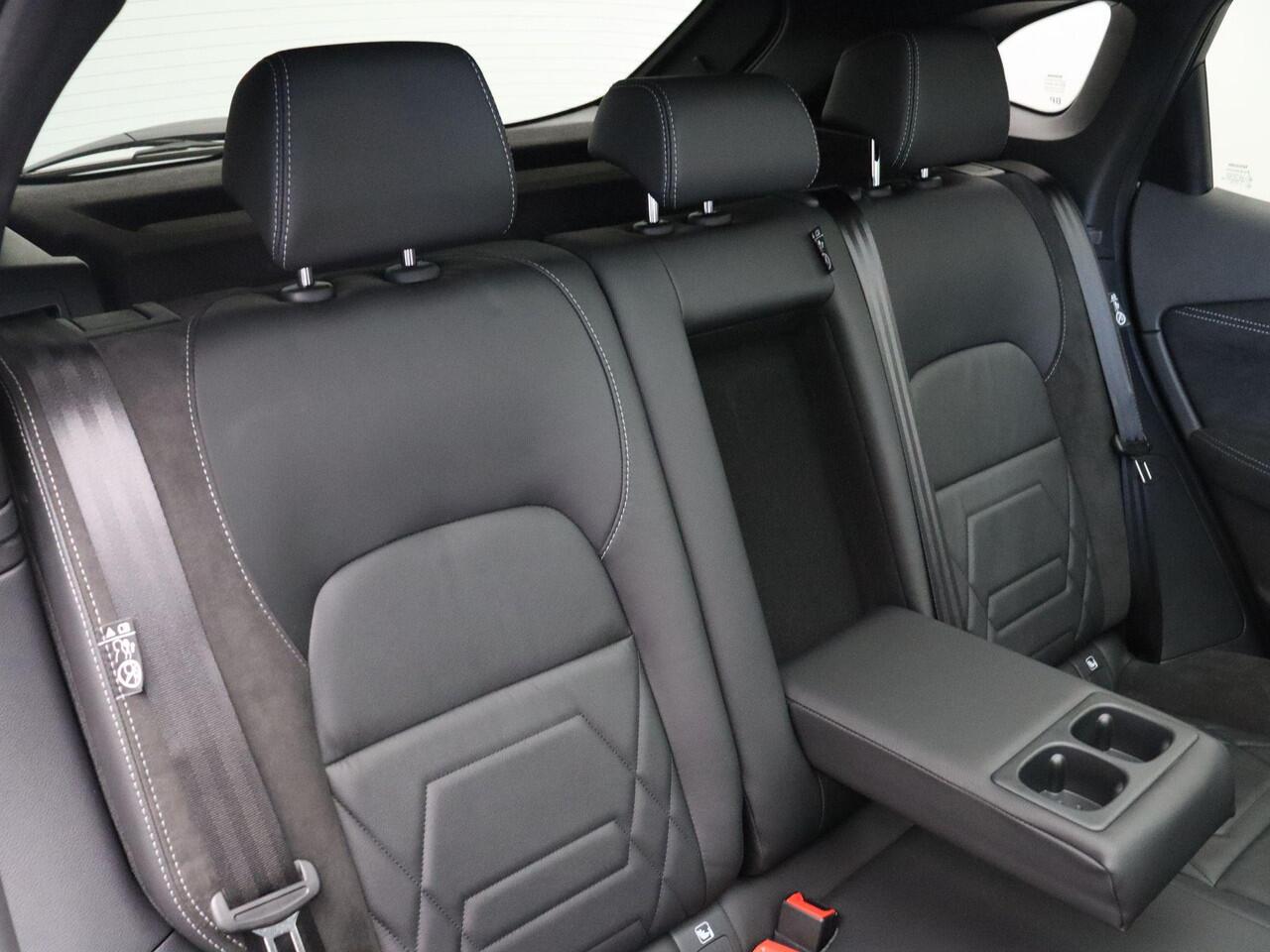 Nissan QASHQAI 158pk MHEV Xtronic N-Design | Lederen bekleding | Climate control | Rondomzicht camera | Google intergratie | Pilot assist | Stoelverwarming |