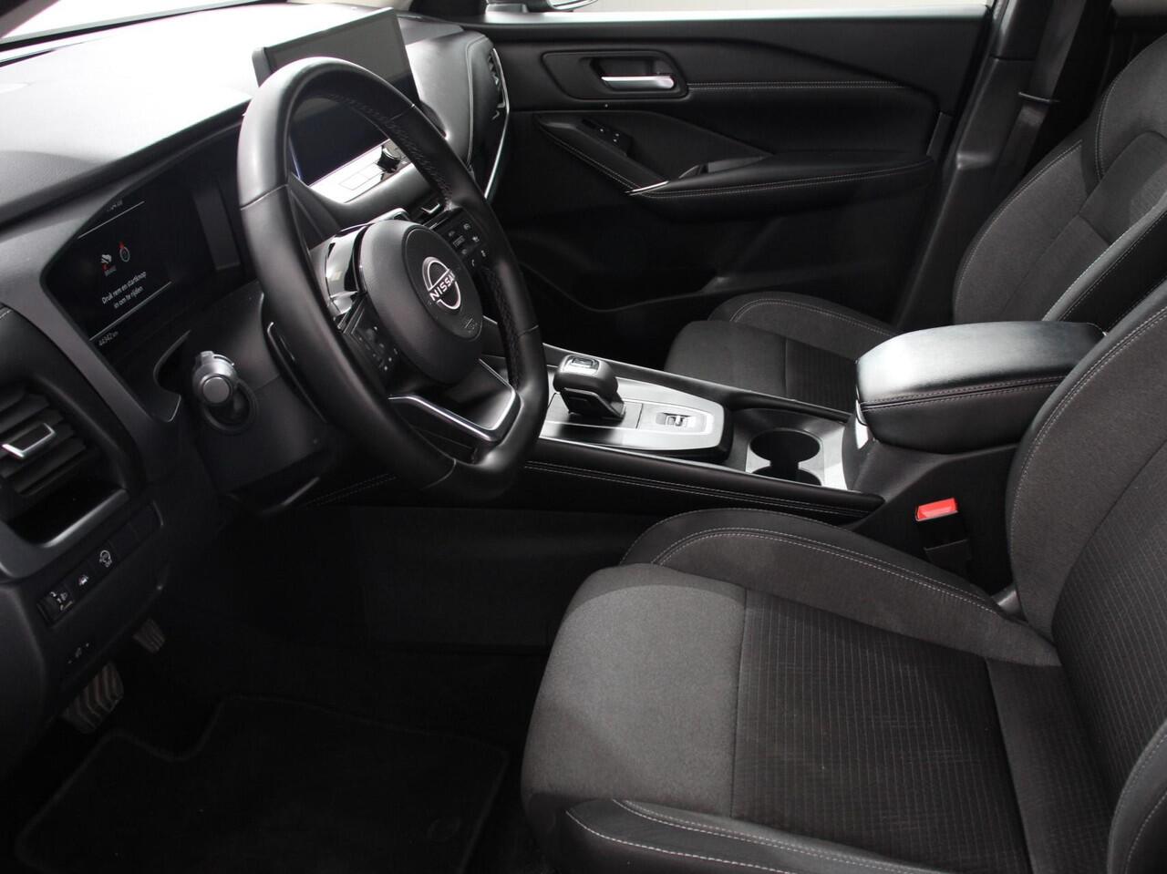 Nissan QASHQAI 1.3 MHEV Xtronic N-Connecta | Navigatie | Climate Control | Camera 360 | Led | Verwarmde voorstoelen | Stuurwiel verwarmd | Adaptive Cruise Control | Lichtmetalen Velgen