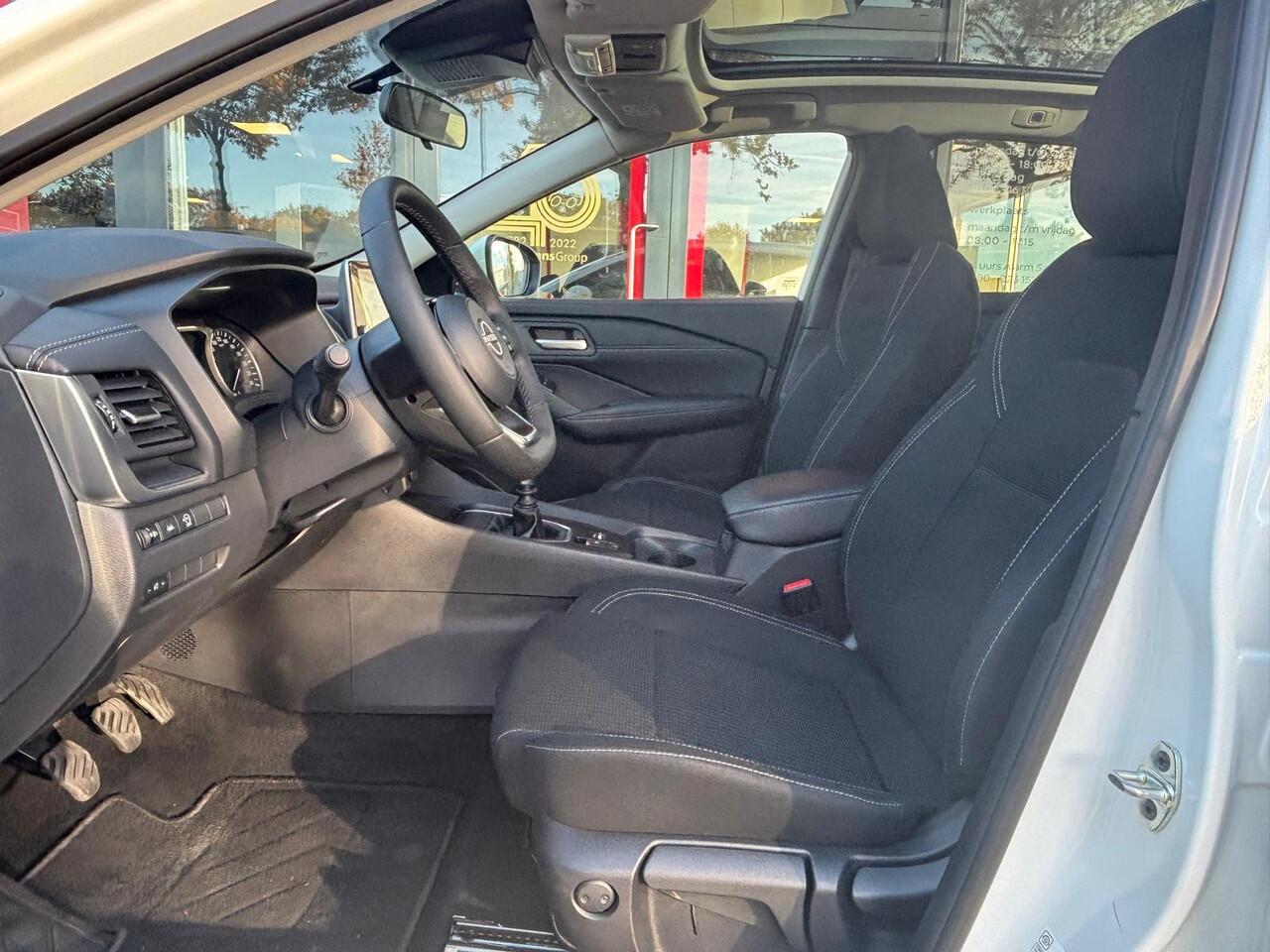 Nissan QASHQAI MHEV 140 Acenta | PANORAMADAK | APPLE CARPLAY/ANDROID AUTO | CAMERA | 17 INCH |