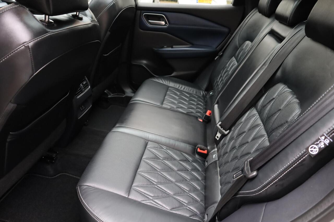 Nissan QASHQAI 1.3 MHEV Xtronic Tekna Plus PANO HUD MASSAGE MEMORY CARPLAY 360-CAM LEER STOEL/STUUR/RUITVERW. DAB ACC 2XPDC 19''LMV ENZ.ENZ.