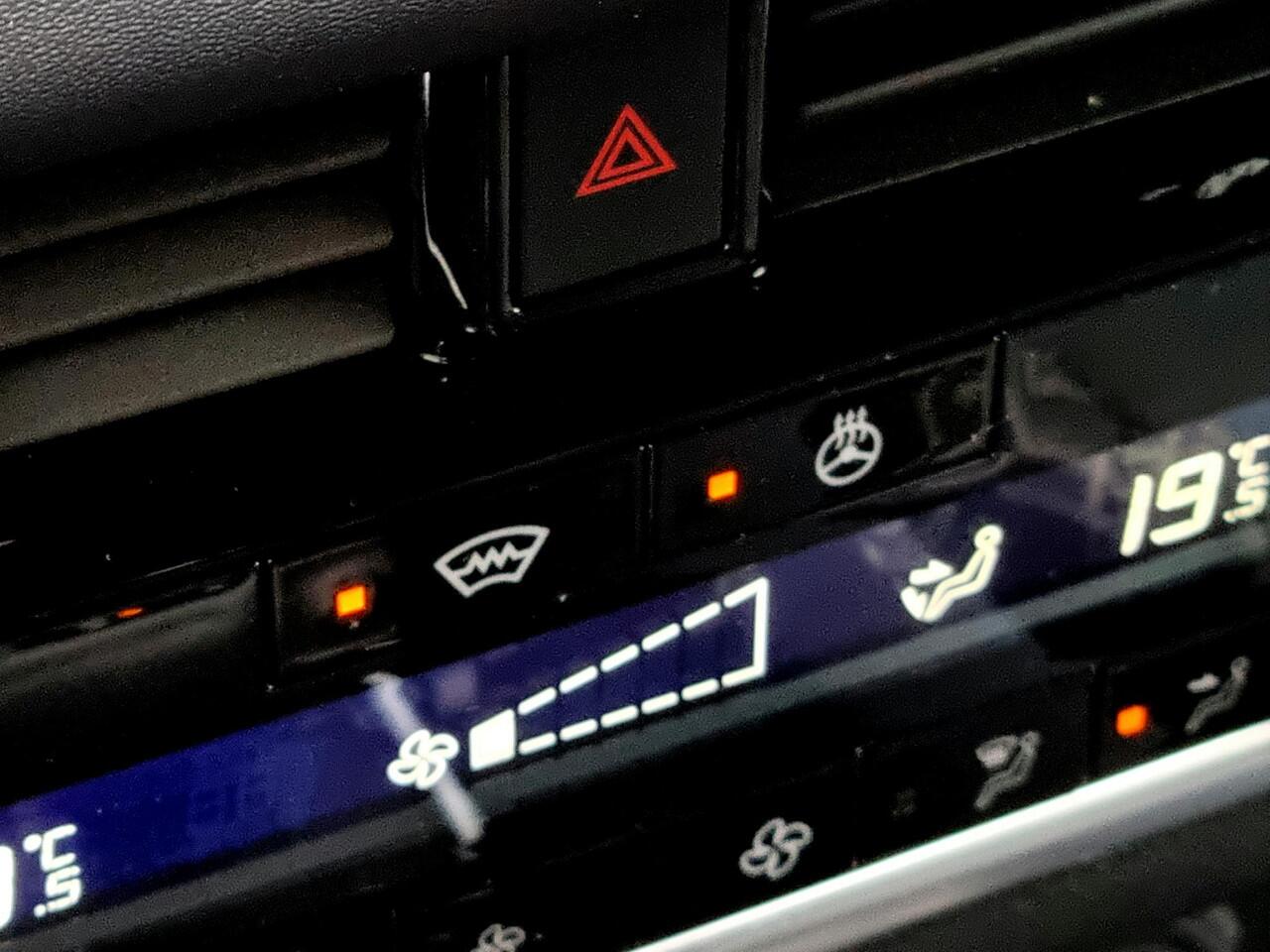 Nissan QASHQAI 1.3 MHEV Xtronic Tekna Plus / Trekhaak ( 1.800 kg ) / Apple carplay / Android auto / Bose geluidsinstallatie / Panoramadak / Lederen bekleding