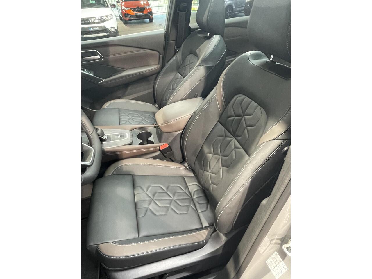 Nissan QASHQAI 1.3 MHEV Xtronic Tekna | Panoramadak | Leder |