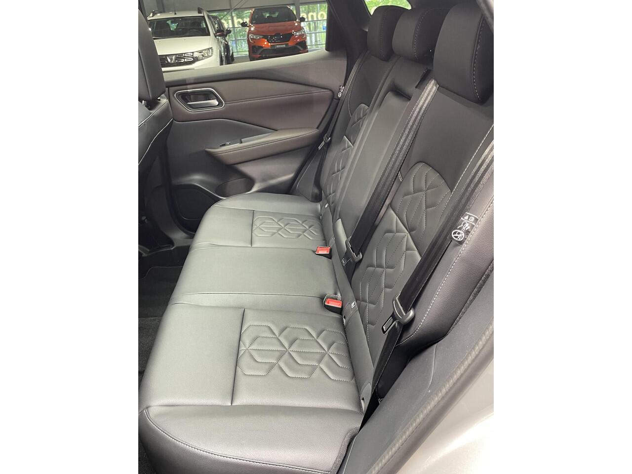 Nissan QASHQAI 1.3 MHEV Xtronic Tekna | Panoramadak | Leder |