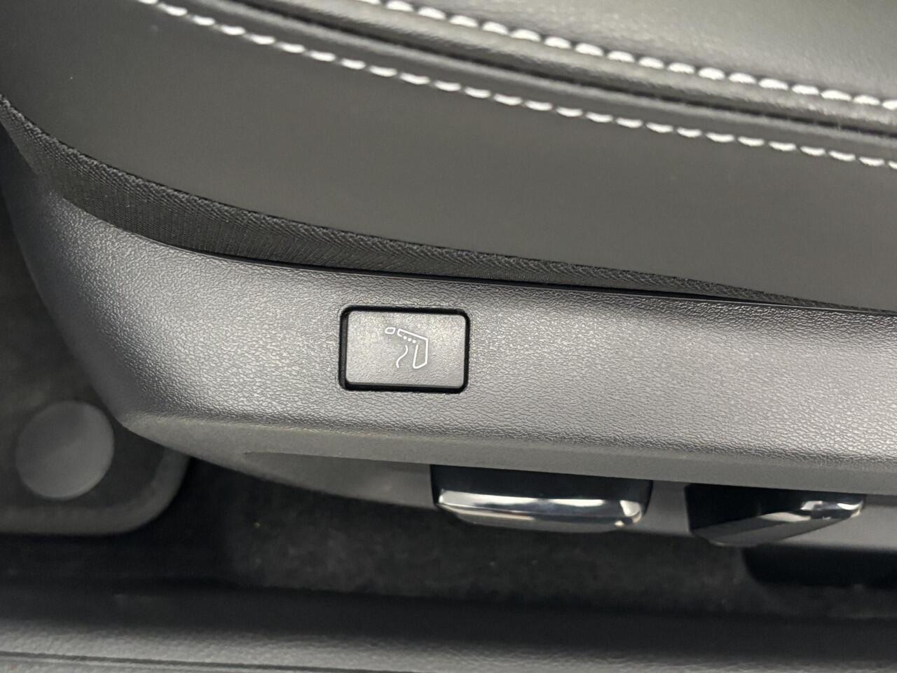 Nissan QASHQAI 1.3 MHEV Xtronic Tekna Plus / Levering in overleg / 1800 KG Trekgewicht / Panoramadak / Massagestoelen met Geheugen / Bose Audio / Google Navigatie / Stoel- en Stuurverwarming /