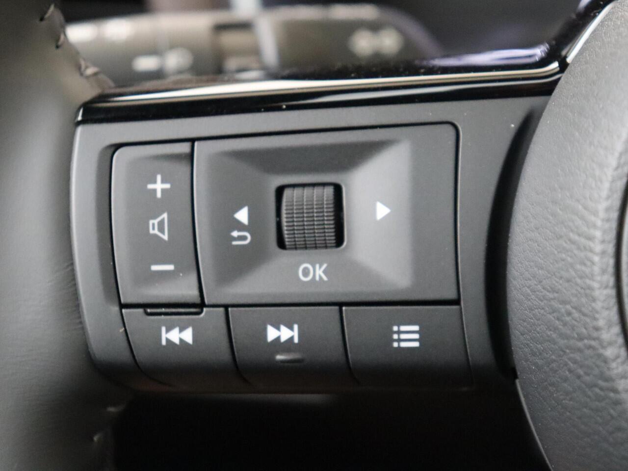 Nissan QASHQAI 1.3 MHEV Tekna | Stoelverwarming | Panorama-dak | LM velgen