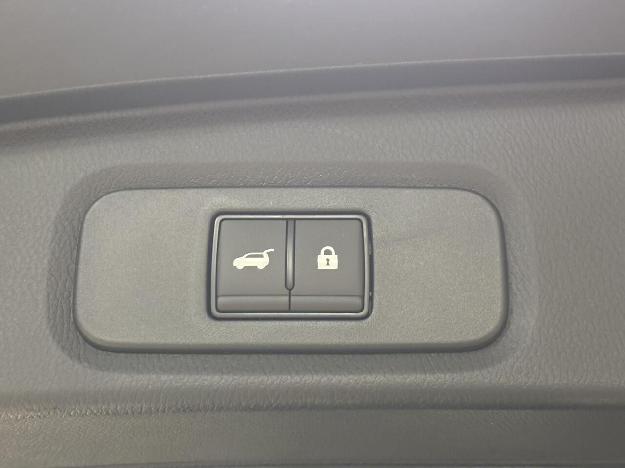 Nissan QASHQAI 1.5 e-Power Tekna Plus / Panoramadak / Cruise Control Adaptief / Rondomzicht Camera / Lederen bekleding