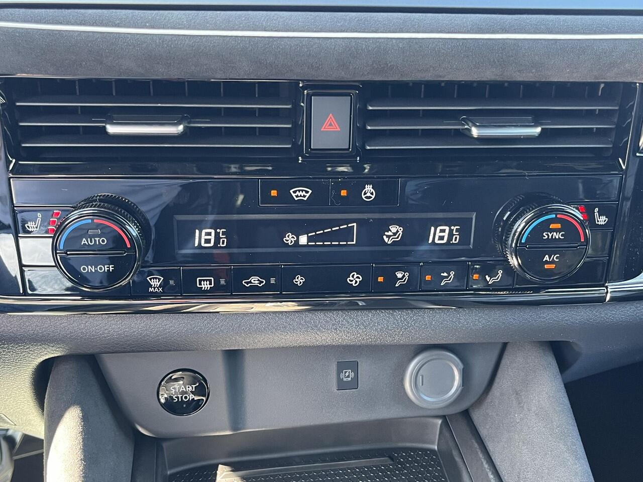 Nissan QASHQAI 1.5 e-Power N-Design Automaat / Lederen bekleding / Verwarmbare voorruit / Stoelverwarming / 360 graden camera / Panoramadak