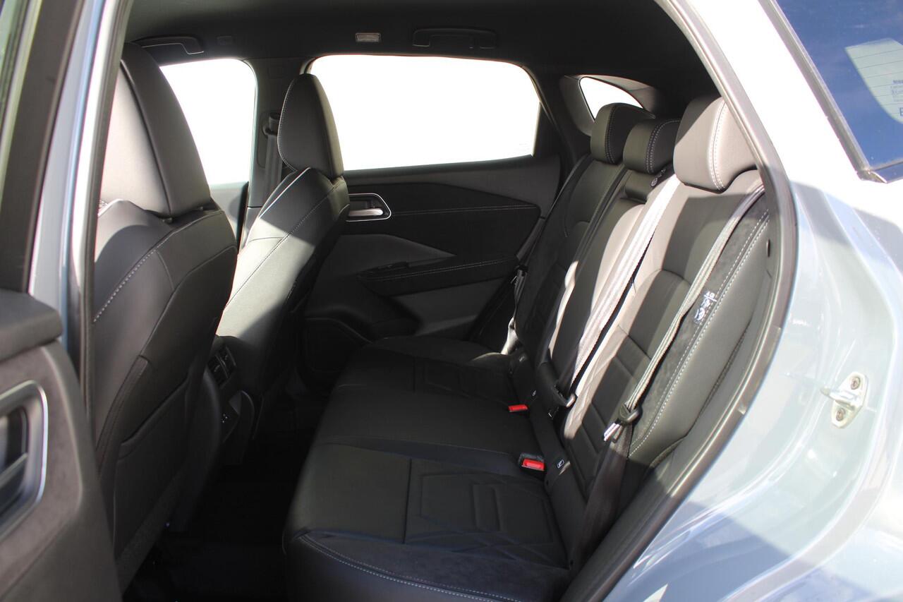 Nissan QASHQAI 1.5 e-Power N-Design Automaat / Lederen bekleding / Verwarmbare voorruit / Stoelverwarming / 360 graden camera / Panoramadak