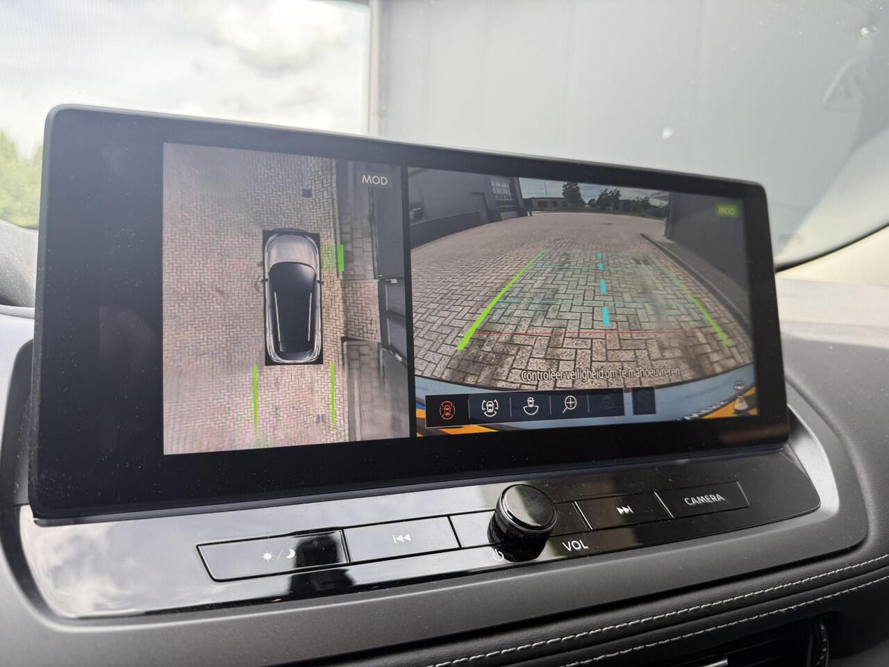 Nissan QASHQAI 1.5 e-Power N-Connecta / 360 Graden Camera / Panoramadak / Stuurverwarming / Stoelverwarming/ Voorruitverwarming/ Apple Carplay/ Adaptieve Cruise Control