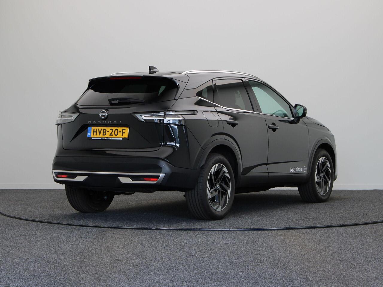 Nissan QASHQAI 140pk MHEV N-Connecta | Rijklaarprijs | 18" Lichtmetalen Velgen | Stoel, Stuur en Voorruitverwarming | Adaptieve Cruise Control | Keyless Entry | Panorama Dak |