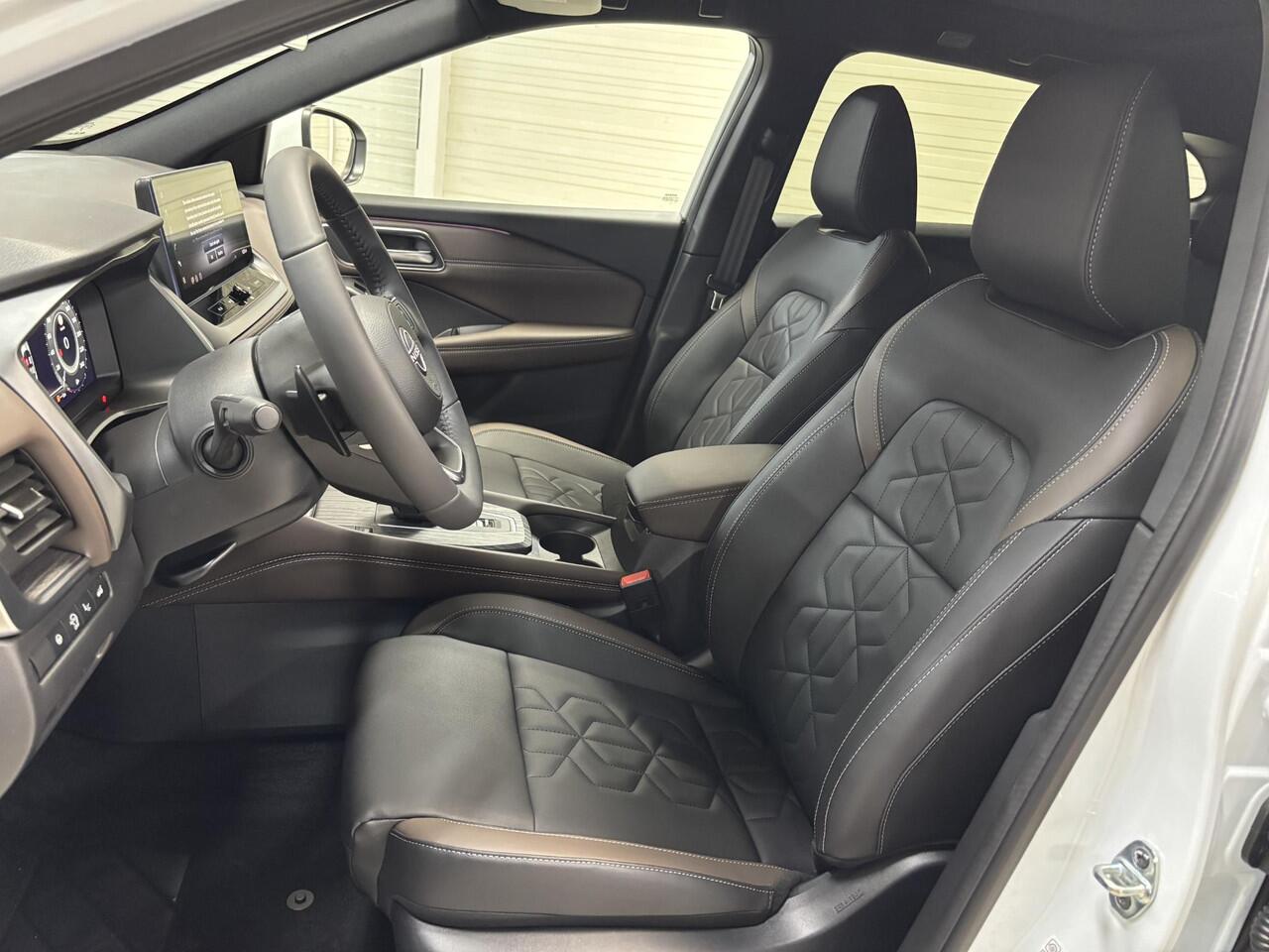 Nissan QASHQAI 1.3 MHEV Xtronic Tekna / Voorstoelen, voorruit + stuurwiel verwarmd / 1800 kg trekgewicht / Panorama dak / Metaalkleur parelmoer / Automatische airco / Rondomzichtcamera / Parkeersensoren voor + achter / Navigatiesysteem / Lichtmetalen velgen 19" / Ledere