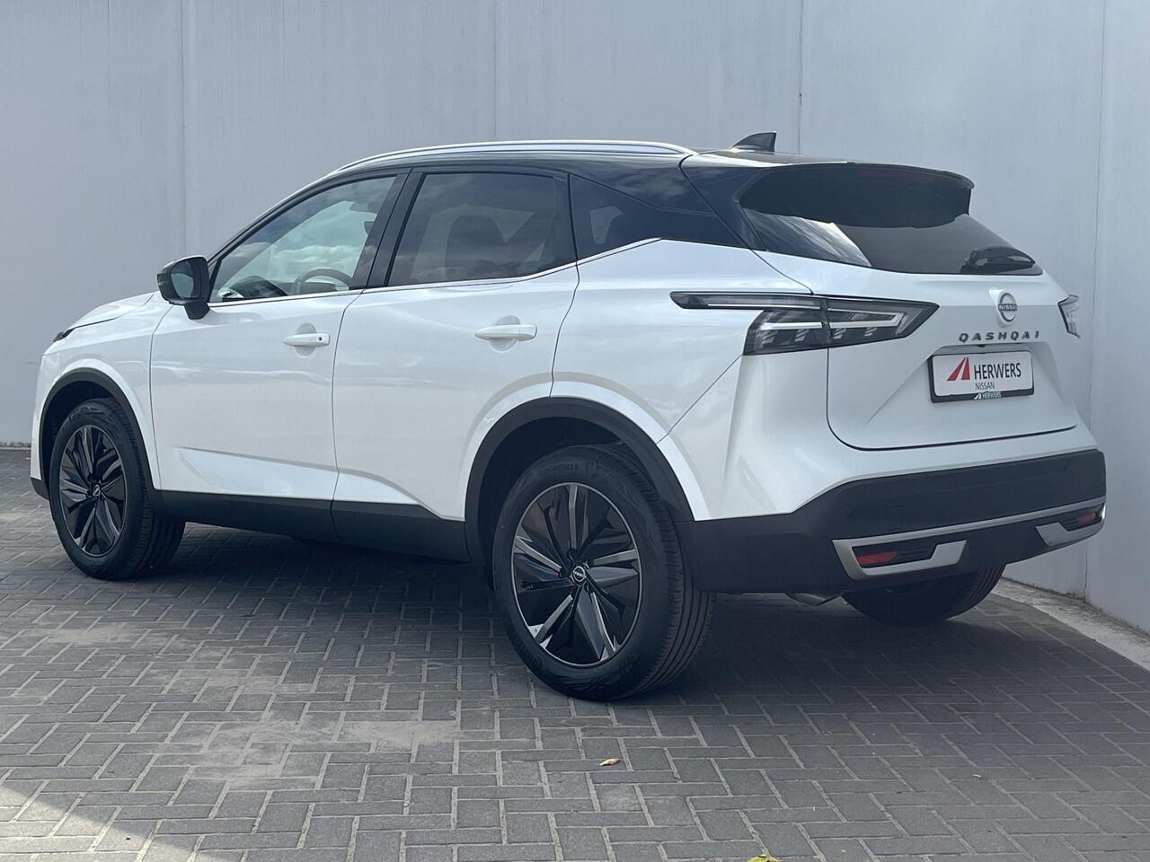 Nissan QASHQAI 1.3 MHEV Xtronic Tekna Automaat / ¤4.000,- Nissan Voorraadvoordeel / NIEUW uit voorraad leverbaar! / Panoramadak / Googlemaps Navigatie / HUD / 360° Camera / Apple Carplay & Android Auto / Elektrische Achterklep / Stuur- en Stoelverwarming voor / Voorruit