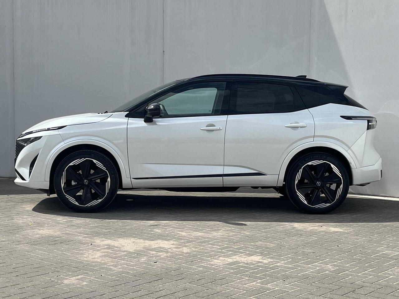 Nissan QASHQAI 1.3 MHEV Xtronic N-Design Automaat / ¤4.000,- Nissan Voorraadvoordeel / NIEUW uit voorraad leverbaar! / Panoramadak / Googlemaps Navigatie / 360° Camera / Stuur- en Stoelverwarming voor / Voorruit Verwarming / Adaptieve Cruise Control / Climate Control / 