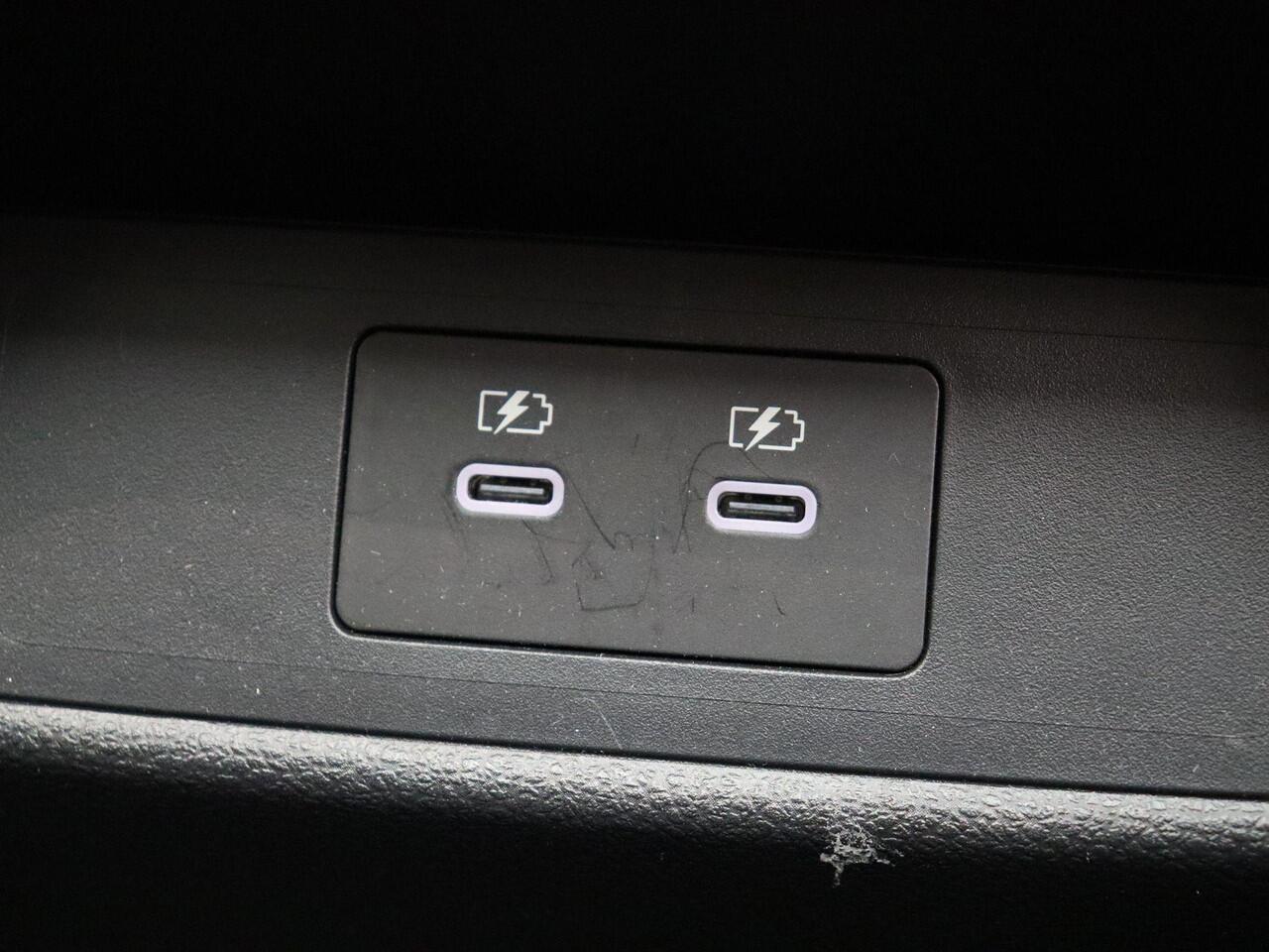 Nissan QASHQAI 158pk MHEV Xtronic N-Connecta | Stoel, stuur en voorruitverwarming | Elektrische Achterklep | Head-up display | google integratie | Panoramadak |