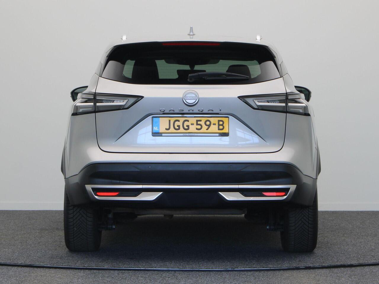 Nissan QASHQAI 158pk MHEV Xtronic N-Connecta | Stoel, stuur en voorruitverwarming | Elektrische Achterklep | Head-up display | google integratie | Panoramadak |