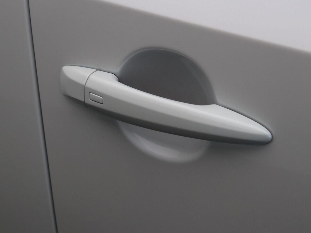 Nissan QASHQAI 1.5 e-Power N-Design | Rijklaarprijs!! | 20" Lichtmetalen Velgen | Stoel, Stuur en Voorruitverwarming | Adaptieve Cruise Control | Keyless Entry | Panorama Dak |