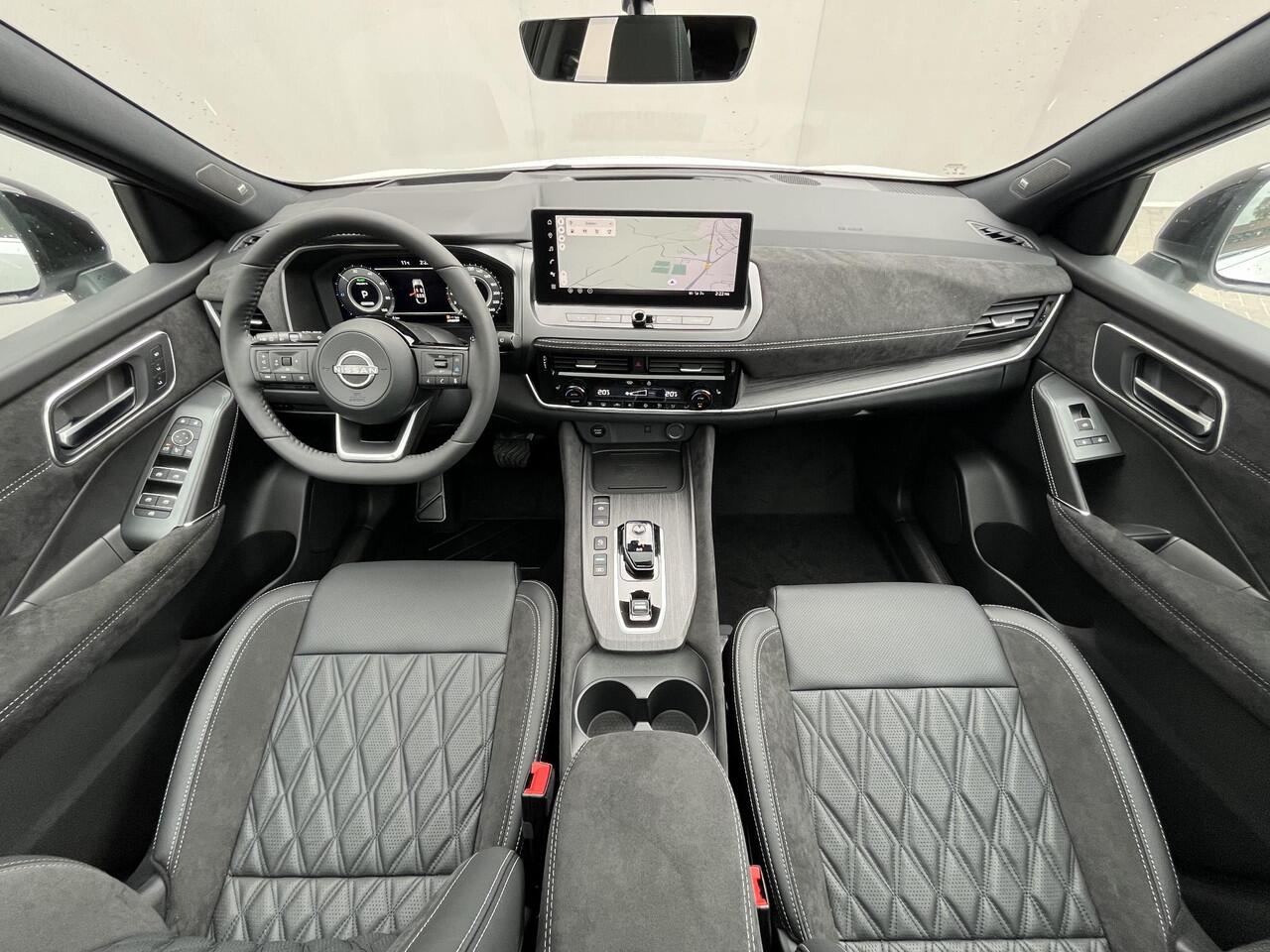 Nissan QASHQAI 1.5 ePower Tekna Plus / ¤1.500 Nissan Voorraad Voordeel / NIEUW uit voorraad leverbaar! / Panoramadak / HUD / 360° Camera / Google Maps Navigatie / Stuur- en Stoelverwarming / Voorruitverwarming / Keyless Entry & Start / Massagefunctie / Elektrisch Verste