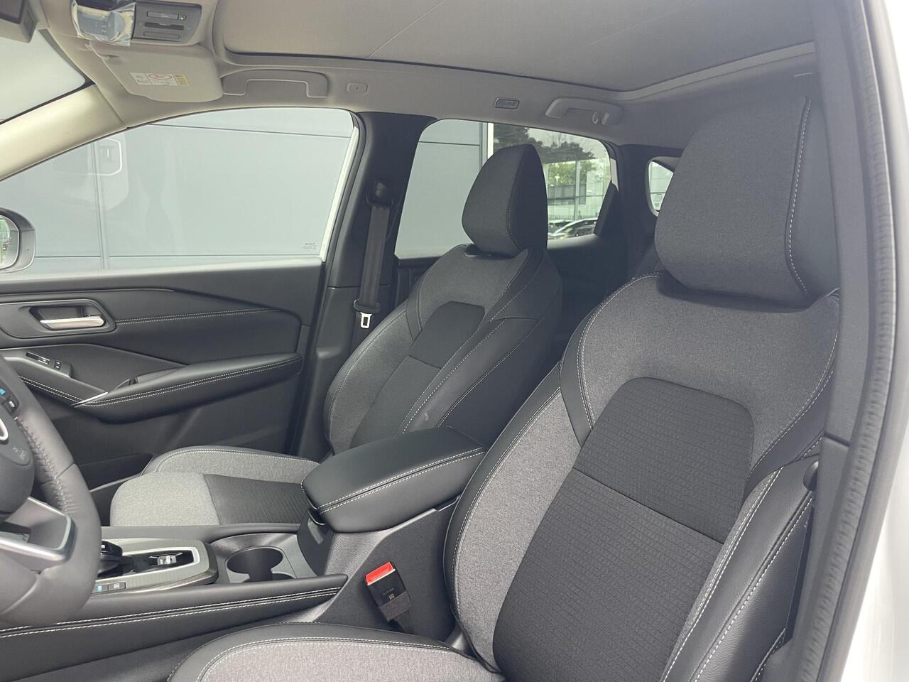 Nissan QASHQAI 1.5 e-Power N-Connecta MY 2025 Cold pack | Panoramisch glazendak | 360° rondomzichtcamera