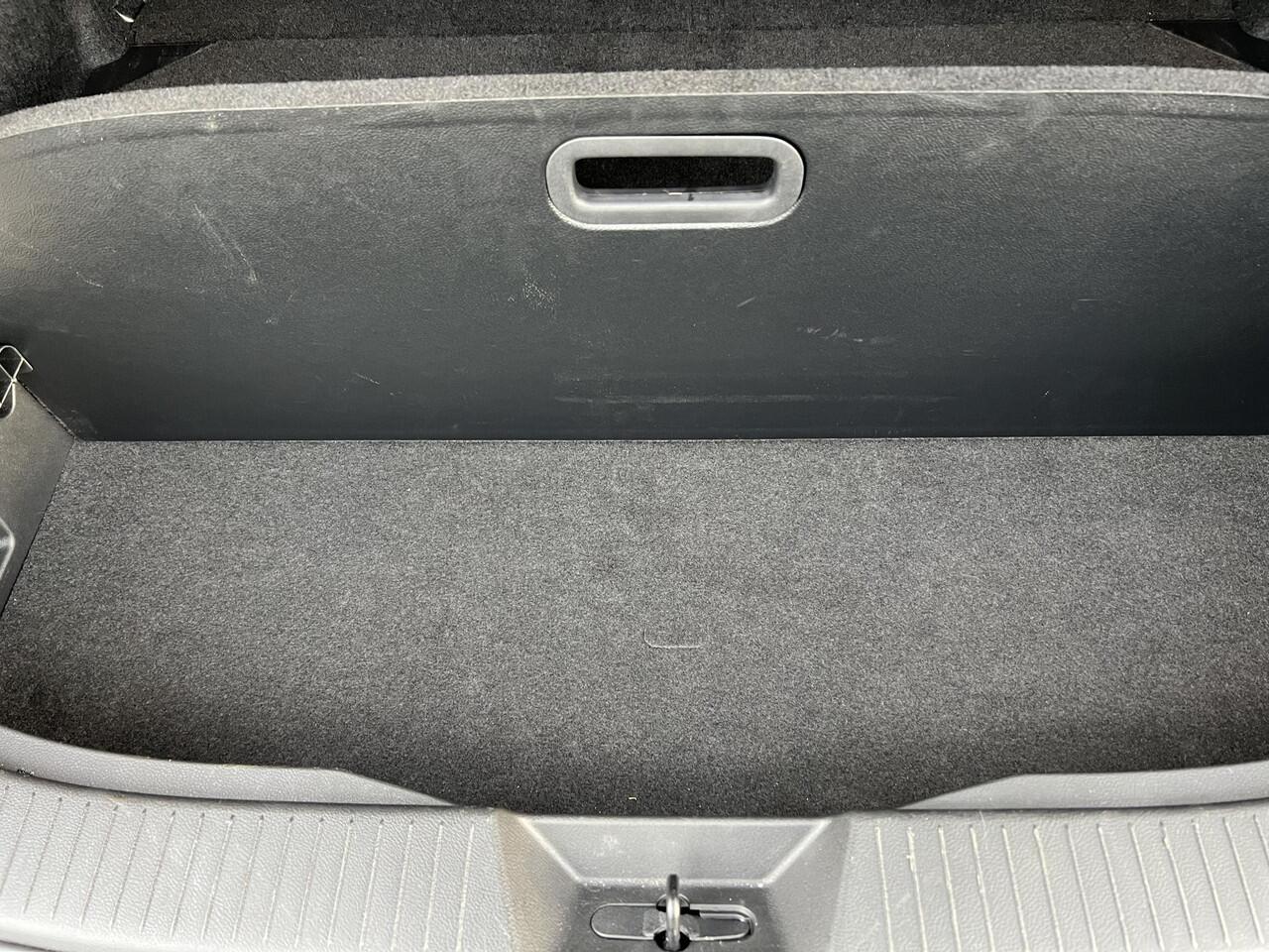 Nissan QASHQAI 1.3 MHEV Xtronic N-Connecta | AUTOMAAT | GOLD PACK | PANORAMA DAK | ELEKTRISCHE ACHTERKLEP | 1800KG TREKGEWICHT |