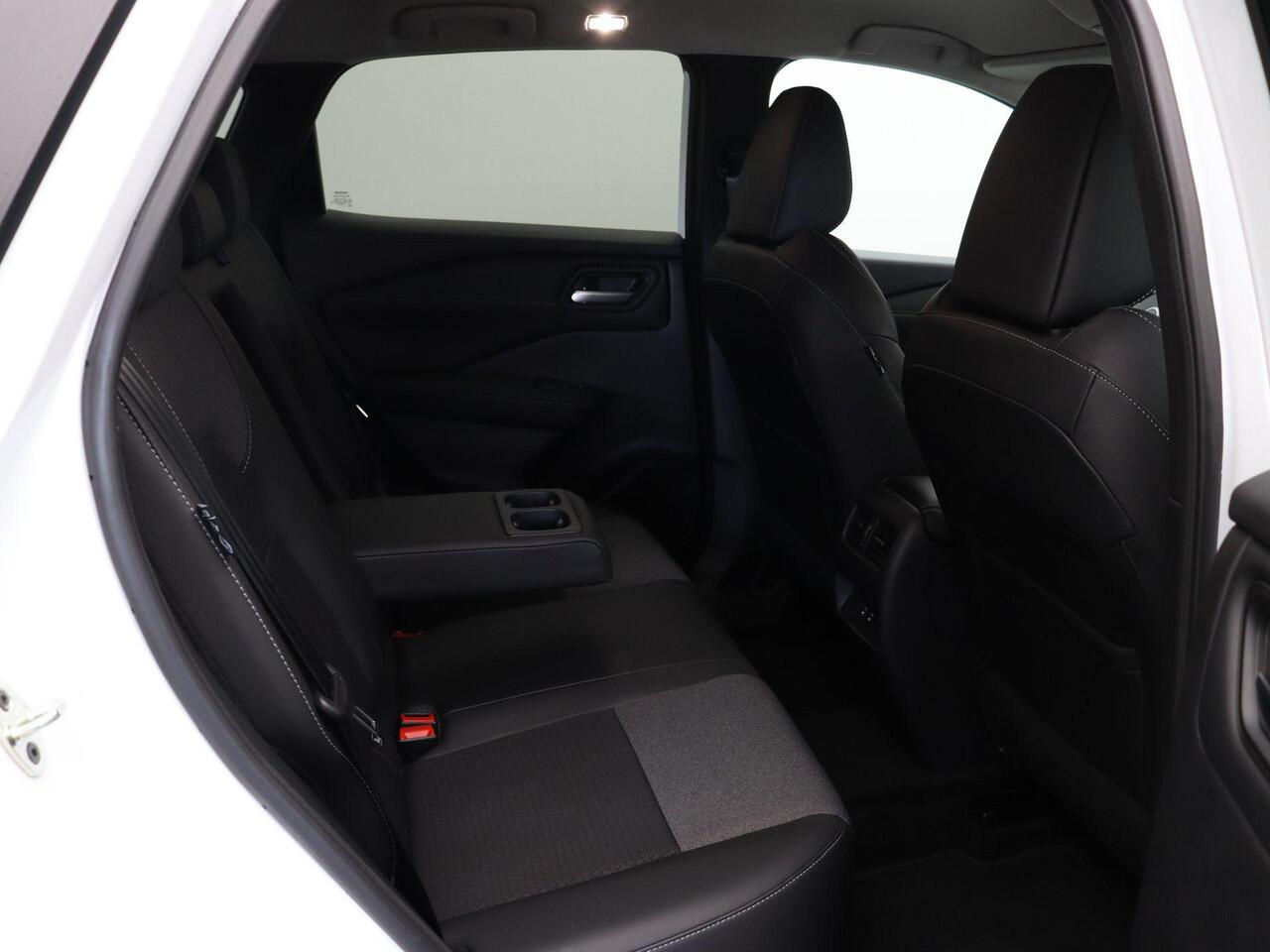 Nissan QASHQAI 158pk MHEV Xtronic N-Connecta | Stoel Stuur Verwarming | Climate Control | Adaptive Cruise Control | Lichtmetalen velgen |