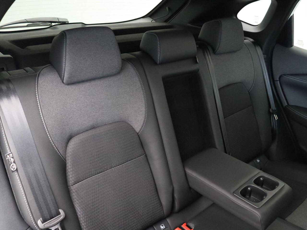 Nissan QASHQAI 158pk MHEV Xtronic N-Connecta | Stoel Stuur Verwarming | Climate Control | Adaptive Cruise Control | Lichtmetalen velgen |