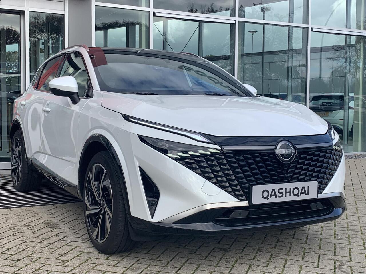 Nissan QASHQAI 1.3 MHEV Xtronic Tekna Plus | Pano | Leder | Bose | 1800 kilo trekgewicht