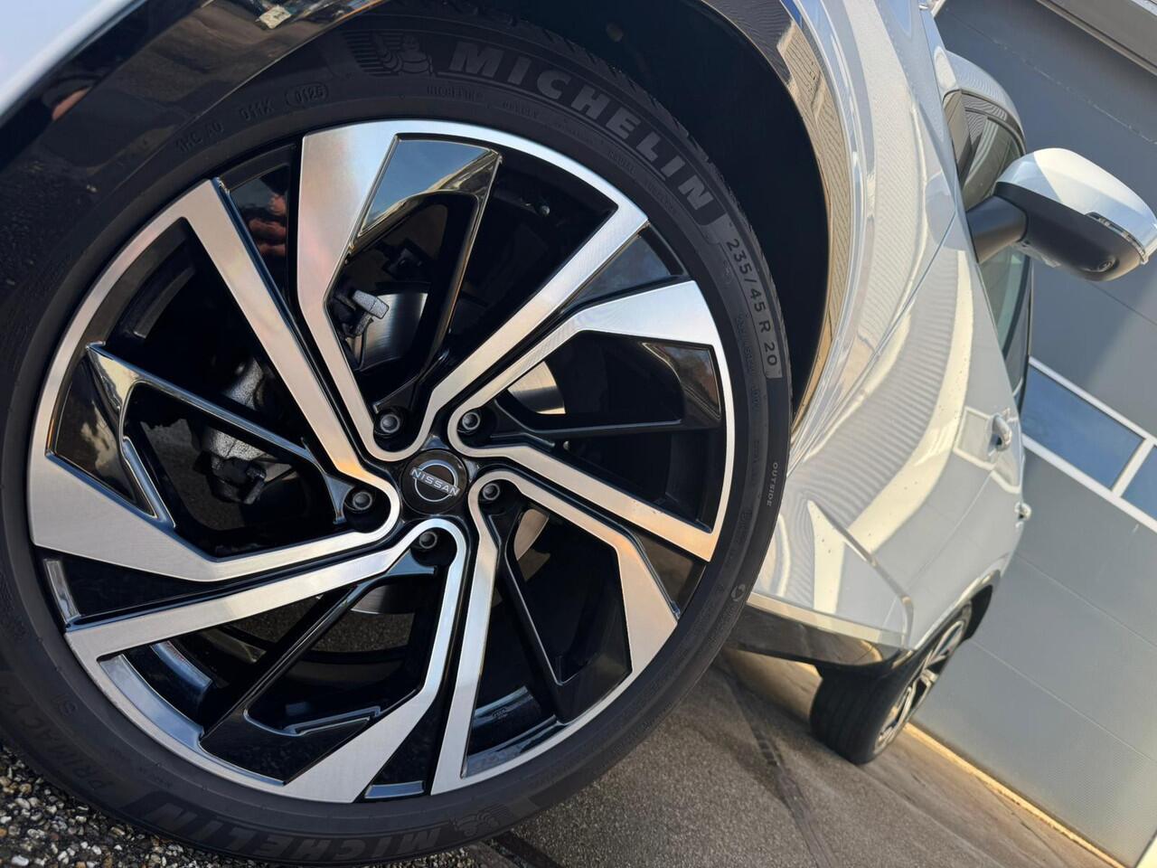 Nissan QASHQAI 1.3 MHEV Xtronic Tekna Plus |Pano |BOSE |HUD |Sfeer |Alcantara |360° |Keyless |Massage |Memory |Stoel/Stuur/Voorruitverw.