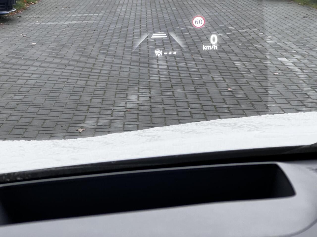 Nissan QASHQAI 1.3 MHEV Xtronic N-Connecta / Fabrieksgarantie tot 03-2028 / Facelift Nieuw Model / Cold Pack / HUD / Trekgewicht 1800 kg / Stuur-, Stoel en Voorruit verwarming / Elektrische achterklep / Camera 360° / Adaptief CC / Apple Carplay Android Auto /18" LM wie