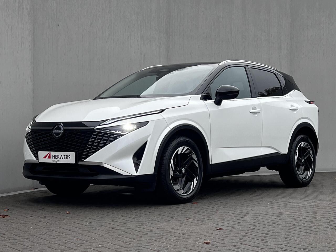 Nissan QASHQAI 1.3 MHEV Xtronic N-Connecta / Fabrieksgarantie tot 03-2028 / Facelift Nieuw Model / Cold Pack / HUD / Trekgewicht 1800 kg / Stuur-, Stoel en Voorruit verwarming / Elektrische achterklep / Camera 360° / Adaptief CC / Apple Carplay Android Auto /18" LM wie