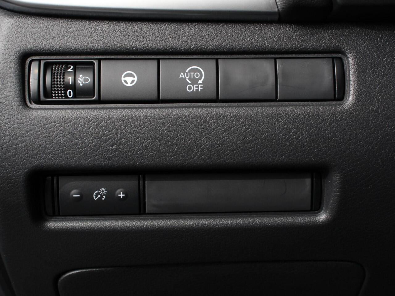 Nissan QASHQAI 1.3 MHEV Automaat N-Connecta | Navigatie | Climate Control | Sfeerverlichting | Camera 360 | Led | Dab | Verwarmde voorstoelen | Adaptive Cruise Control | Digitale Cockpit | Lichtmetalen Velgen