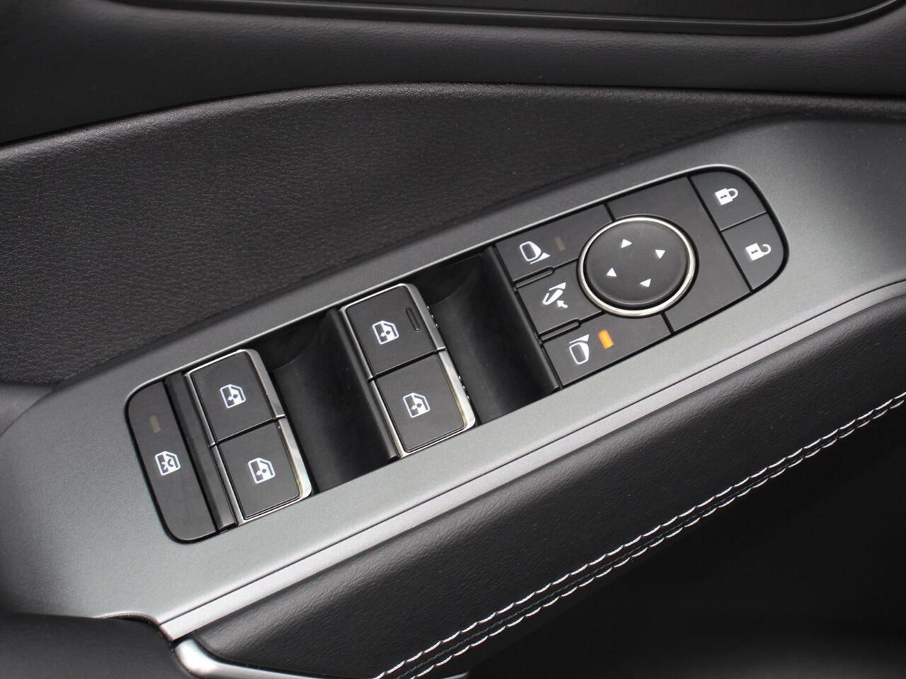 Nissan QASHQAI 1.3 MHEV Automaat N-Connecta | Navigatie | Climate Control | Sfeerverlichting | Camera 360 | Led | Dab | Verwarmde voorstoelen | Adaptive Cruise Control | Digitale Cockpit | Lichtmetalen Velgen