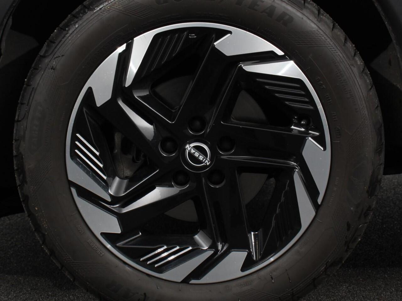 Nissan QASHQAI 1.3 MHEV Automaat N-Connecta | Navigatie | Climate Control | Sfeerverlichting | Camera 360 | Led | Dab | Verwarmde voorstoelen | Adaptive Cruise Control | Digitale Cockpit | Lichtmetalen Velgen