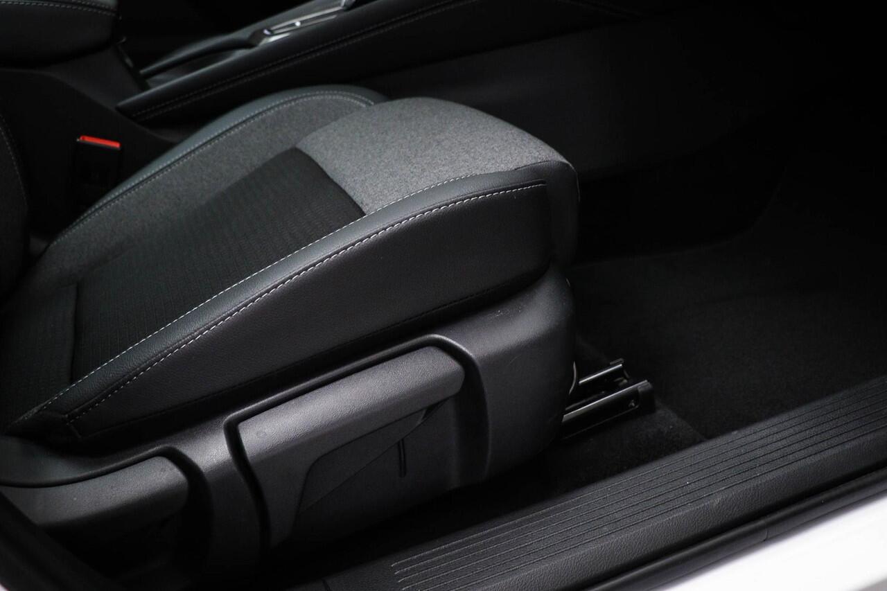 Nissan QASHQAI 1.3 MHEV Xtronic N-Connecta | PANORAMADAK | HEAD UP | STUURVERWARMING | DAB | APPLE | 360 CAMERA