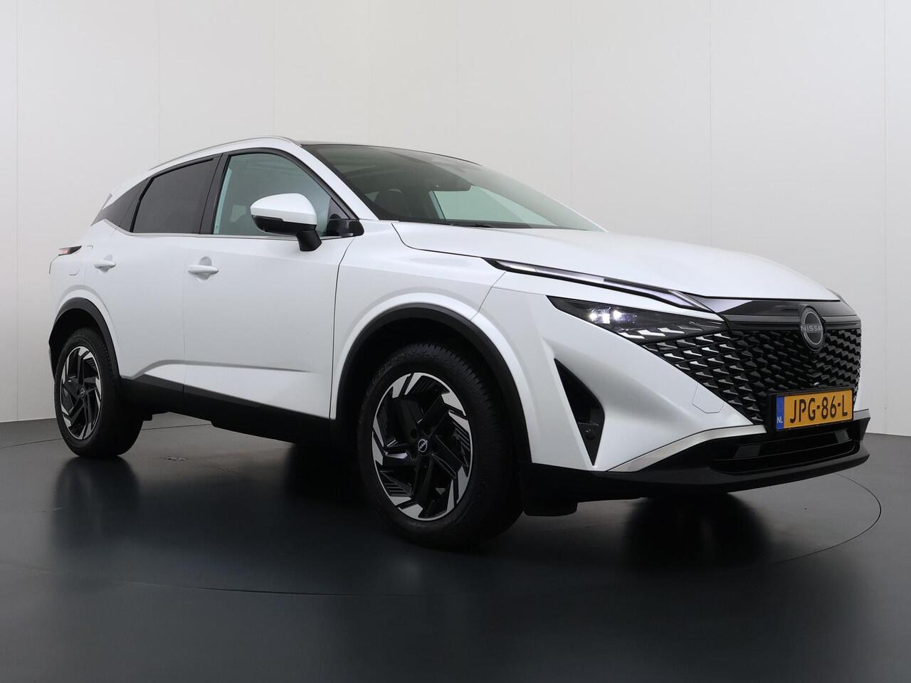 Nissan QASHQAI 1.3 MHEV Xtronic N-Connecta VAN: ¤37.900,- VOOR: ¤34.577 UW EINDEJAARSVOORDEEL: ¤3.323,- | FABRIEKSGARANTIE| PANO| VOORRUITVERWARMING| STOEL + STUUR VERWARMING| 360 CAMERA| DODE HOEK| HEAD-UP| ELEK. ACHTERKLEP