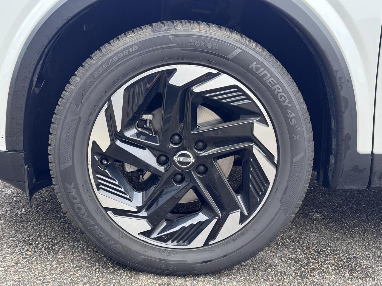 Nissan QASHQAI 1.3 MHEV Xtronic N-Connecta VAN: ¤37.900,- VOOR: ¤34.577,- UW EINDEJAARSVOORDEEL: ¤3.323,- | FABRIEKSGARANTIE| PANO| VOORRUITVERWARMING| STOEL + STUUR VERWARMING| 360 CAMERA| DODE HOEK| HEAD-UP| ELEK. ACHTERKLEP