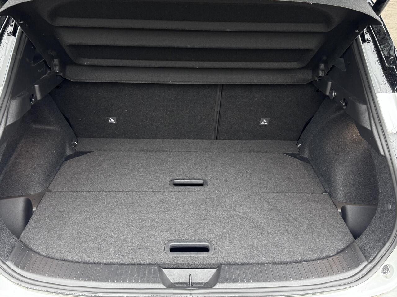 Nissan QASHQAI 1.3 MHEV Xtronic N-Connecta VAN: ¤37.900,- VOOR: ¤34.577,- UW EINDEJAARSVOORDEEL: ¤3.323,- | FABRIEKSGARANTIE| PANO| VOORRUITVERWARMING| STOEL + STUUR VERWARMING| 360 CAMERA| DODE HOEK| HEAD-UP| ELEK. ACHTERKLEP