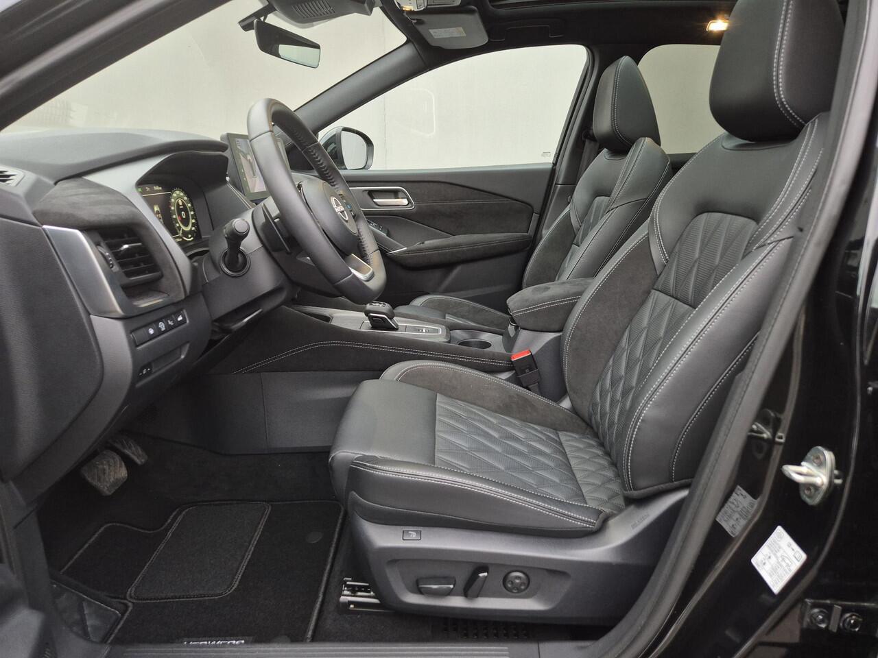 Nissan QASHQAI 1.3 MHEV Xtronic Tekna Plus Automaat / Fabrieksgarantie tot 03-2028 / Facelift / Cold Pack / HUD / Trekgewicht 1800 Kg / Panoramadak / Elektrische achterklep / Bose Audio Systeem /