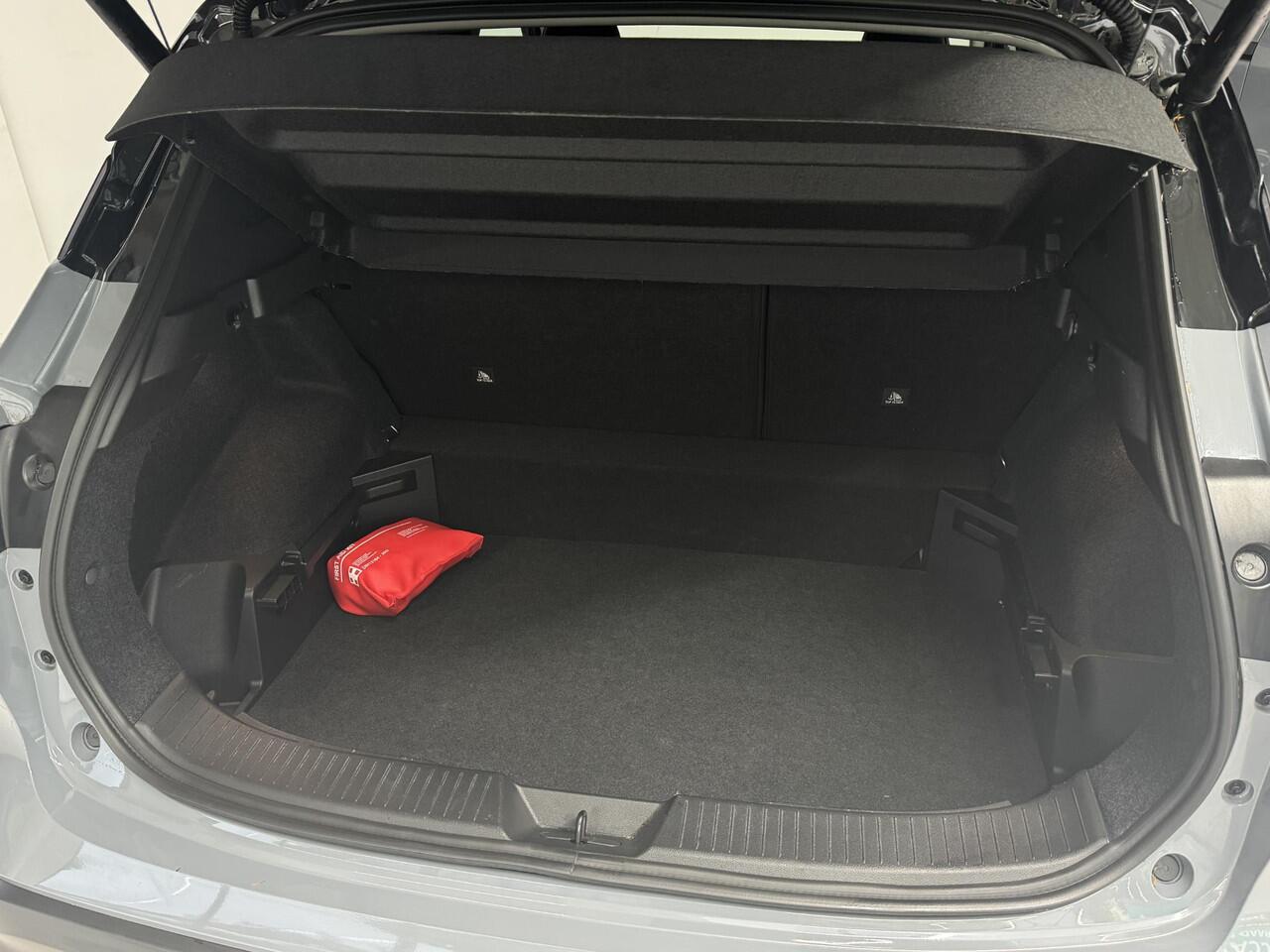 Nissan QASHQAI 1.3 MHEV Xtronic N-Connecta | Navigatie | Adaptive Cruise Control | Stoelverwarming | 360° Camera |