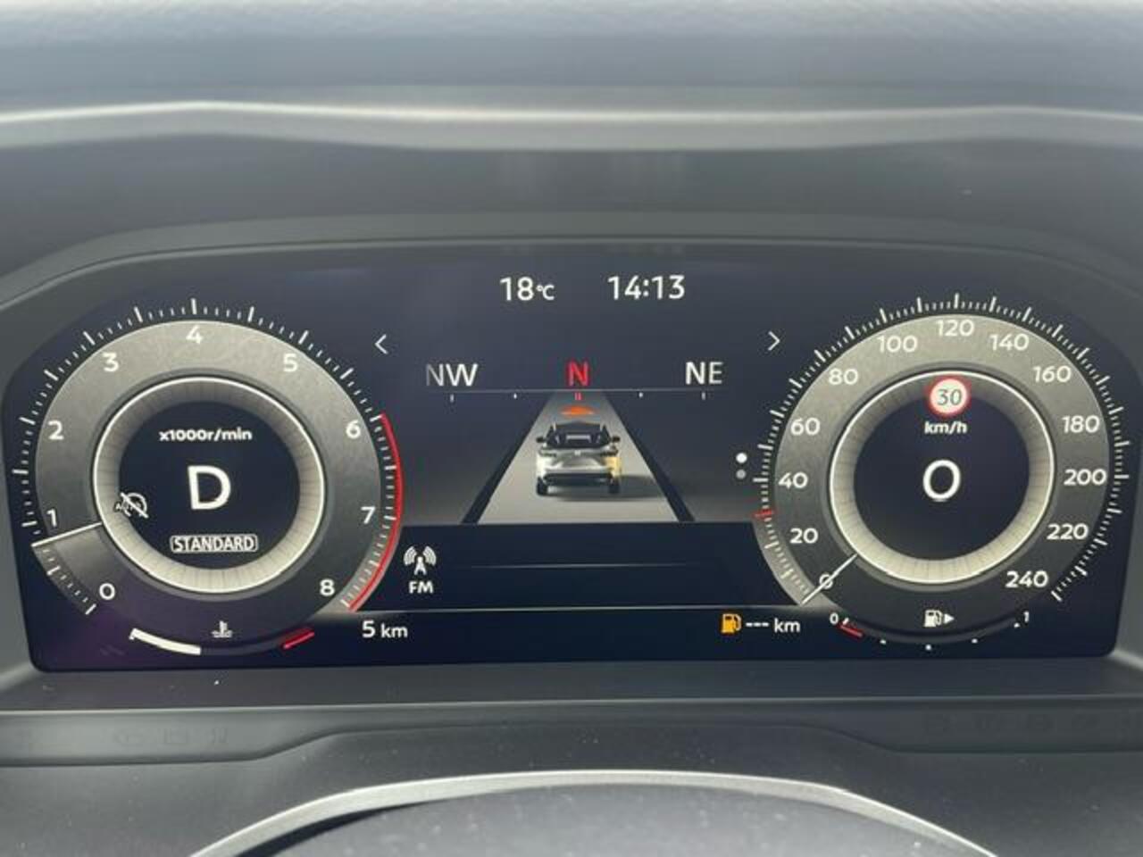 Nissan QASHQAI 1.3 MHEV N-Connecta / ¤4500,- EINDEJAARSVOORDEEL / NIEUW Uit Voorraad Leverbaar! / Panoramadak / Google Maps Navigatie / Stuur- & Stoelverwarming / 360° Camera / Stuur- en Stoelverwarming voor / Voorruit Verwarming / Adaptieve Cruise Control / Climate Con