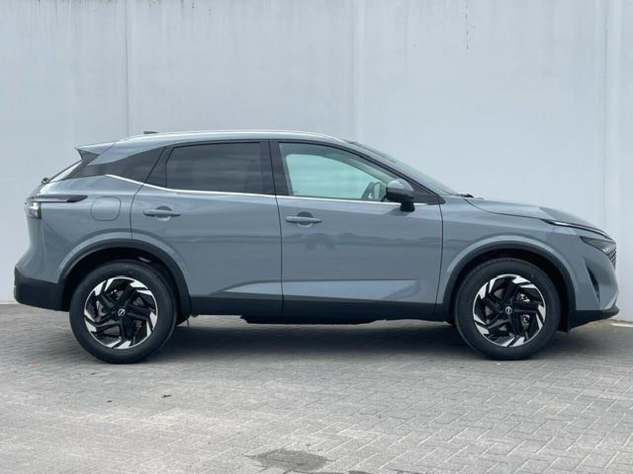 Nissan QASHQAI 1.3 MHEV N-Connecta / ¤4500,- EINDEJAARSVOORDEEL / NIEUW Uit Voorraad Leverbaar! / Panoramadak / Google Maps Navigatie / Stuur- & Stoelverwarming / 360° Camera / Stuur- en Stoelverwarming voor / Voorruit Verwarming / Adaptieve Cruise Control / Climate Con
