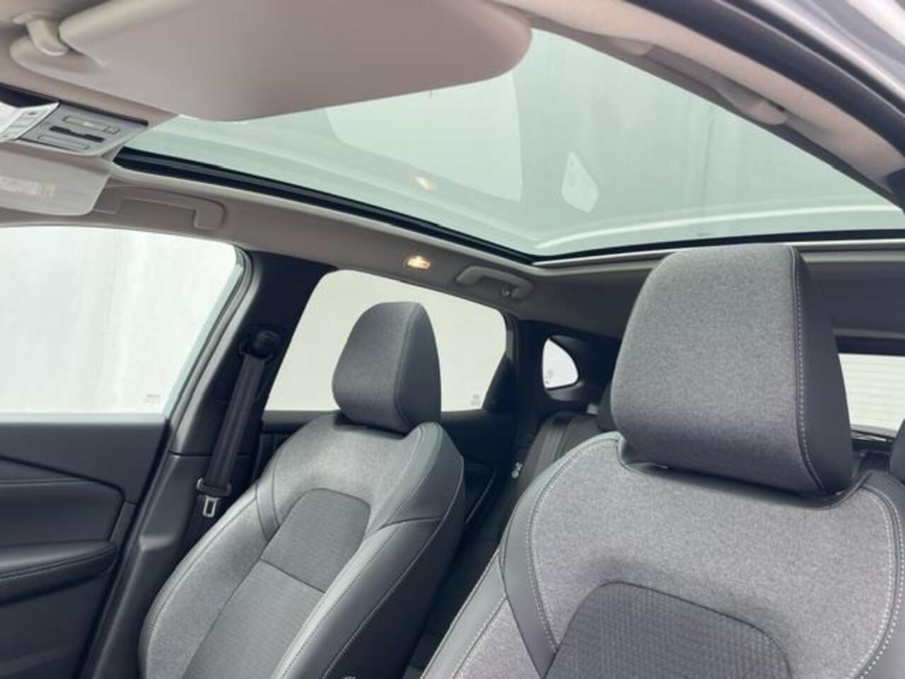 Nissan QASHQAI 1.3 MHEV N-Connecta / ¤4500,- EINDEJAARSVOORDEEL / NIEUW Uit Voorraad Leverbaar! / Panoramadak / Google Maps Navigatie / Stuur- & Stoelverwarming / 360° Camera / Stuur- en Stoelverwarming voor / Voorruit Verwarming / Adaptieve Cruise Control / Climate Con