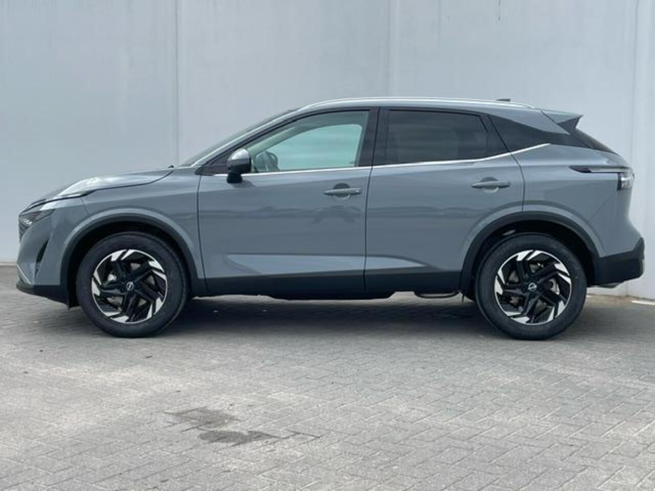 Nissan QASHQAI 1.3 MHEV N-Connecta / ¤4500,- EINDEJAARSVOORDEEL / NIEUW Uit Voorraad Leverbaar! / Panoramadak / Google Maps Navigatie / Stuur- & Stoelverwarming / 360° Camera / Stuur- en Stoelverwarming voor / Voorruit Verwarming / Adaptieve Cruise Control / Climate Con