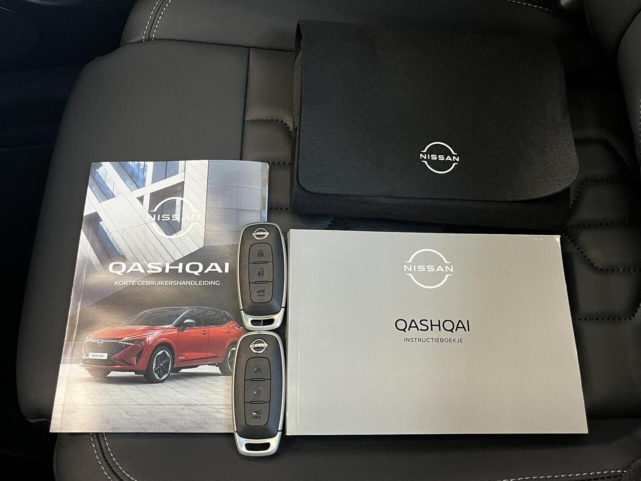 Nissan QASHQAI 1.5 e-Power Tekna Automaat / ¤4000,- EINDEJAARSVOORDEEL / NIEUW uit voorraad leverbaar! / Panoramadak / Googlemaps Navigatie / HUD / 360° Camera / Elektrische Achterklep / Stuur- en Stoelverwarming voor / Voorruit Verwarming / Elektrische Verstelbare Bes