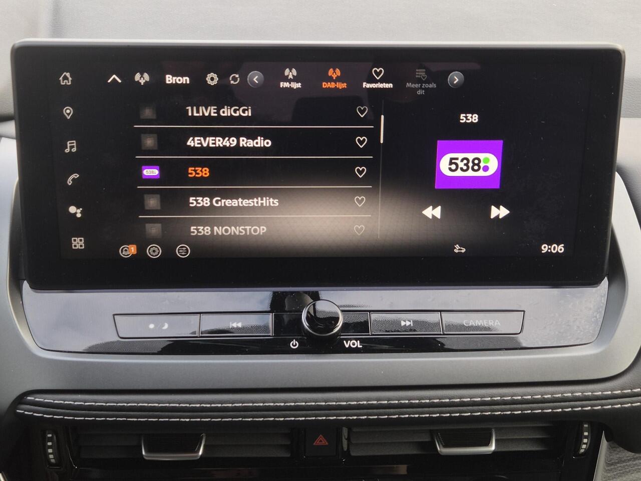 Nissan QASHQAI 1.3 MHEV Tekna / Fabrieksgarantie tot 04-2028 / Head-UP Display / Elektrisch Verstelbare Bestuurdersstoel met Geheugen / Adaptief Cruise Control / Stuur-, Stoel en Voorruit Verwarming / Elektrische Achterklep / 360 Graden Camera / Apple Carplay & Android 