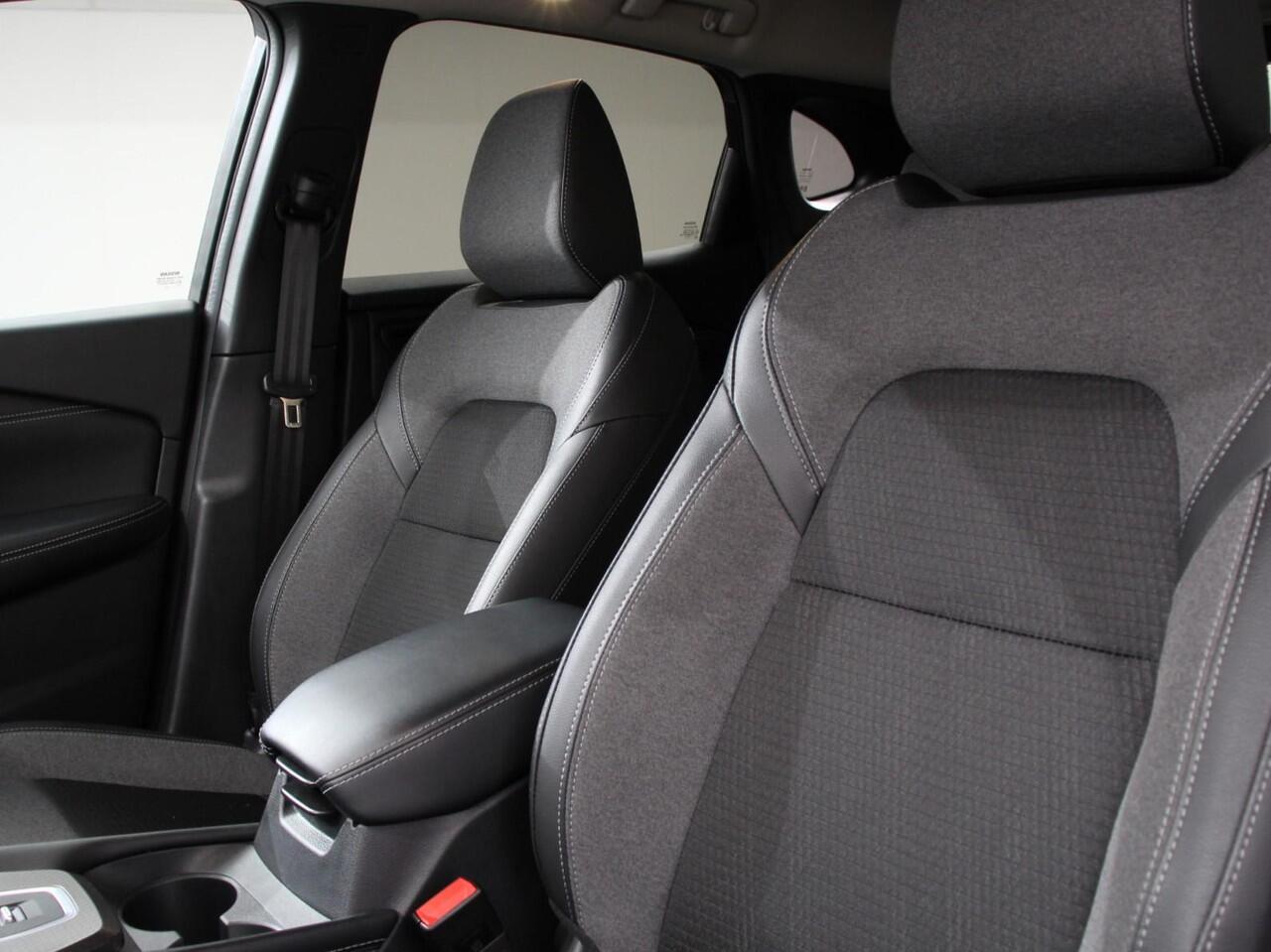 Nissan QASHQAI 1.3 MHEV Automaat N-Connecta | Navigatie | Climate Control | Sfeerverlichting | Camera 360 | Led | Dab | Verwarmde voorstoelen | Adaptive Cruise Control | Digitale Cockpit | Lichtmetalen Velgen