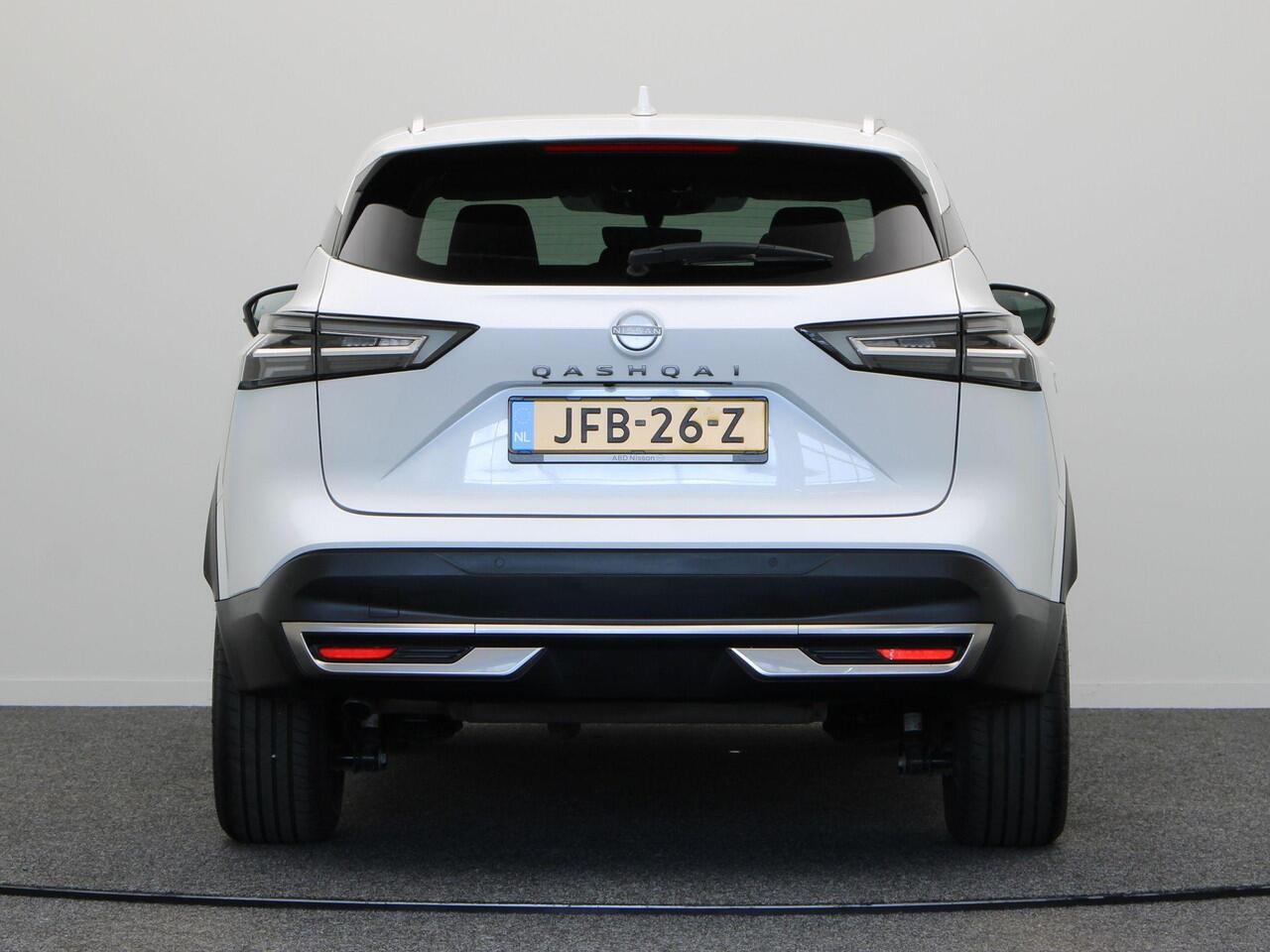 Nissan QASHQAI 158pk MHEV Xtronic N-Connecta | Pilot Assist | Rondomzicht Camera | Stoel, Stuur, Voorruitverwarming| Keyles Entery | 1800KG trekgewicht |