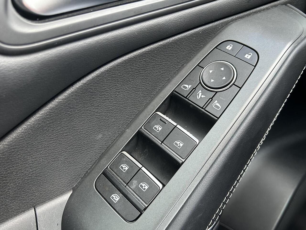 Nissan QASHQAI 1.3 MHEV Xtronic N-Connecta / Nieuw Model / Facelift / Cold Pack / Elektrische Achterklep / Head-up Display / All Season banden / Apple carplay / Android auto / Adaptieve cruise control