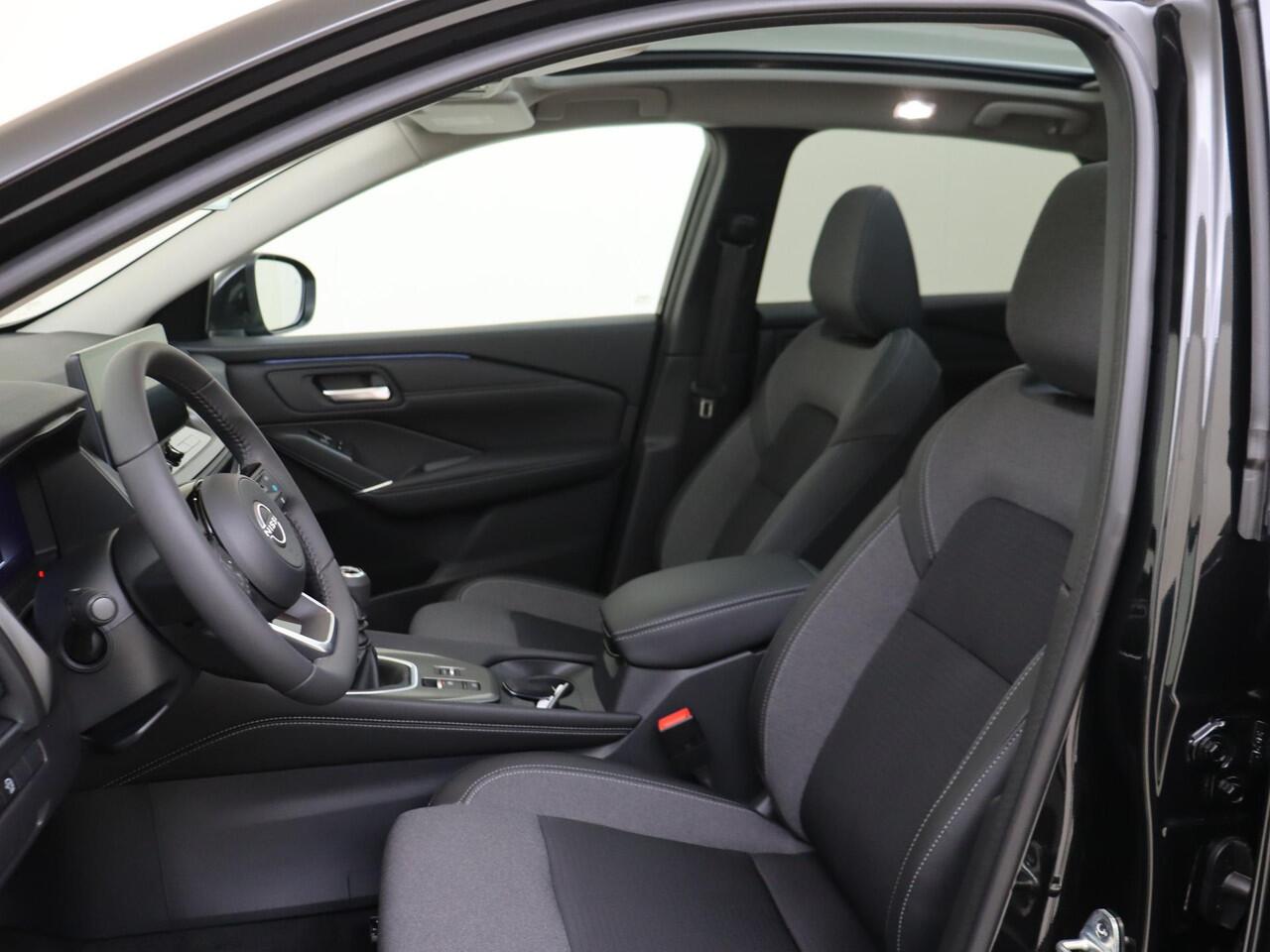 Nissan QASHQAI 1.3 MHEV N-Connecta Cold pack | Panorama dak | Stoelverwarming | 360 Camera |