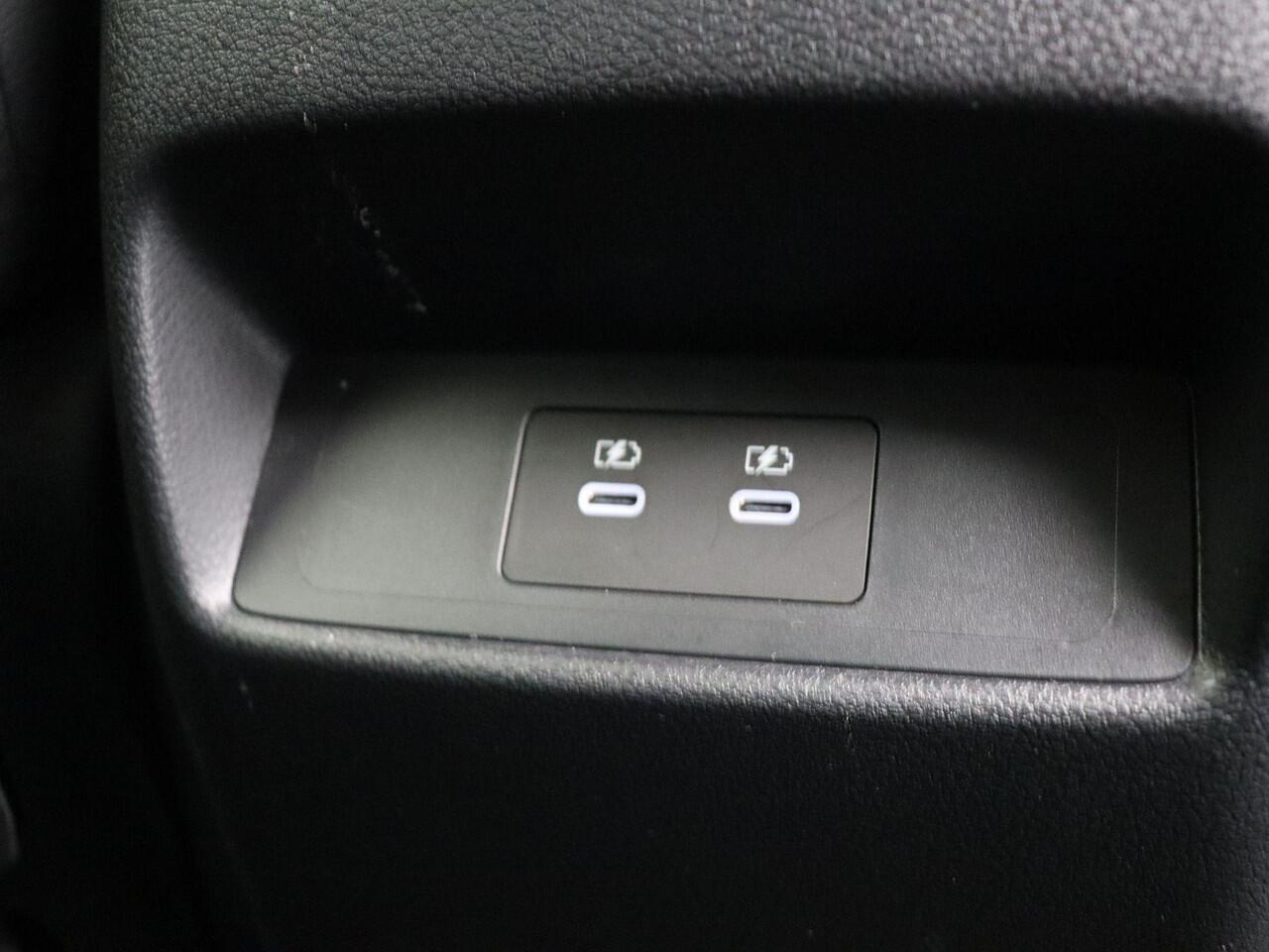 Nissan QASHQAI 158pk MHEV Xtronic N-Connecta | Stoel & Stuur verwarming | Heads up display | 360 camera |